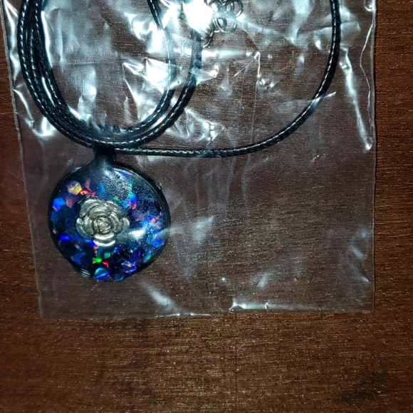 == - NWOT Hand made 17" necklace - Picture 2 of 8